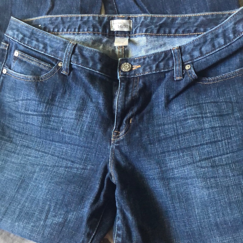 Woman’s gap jean